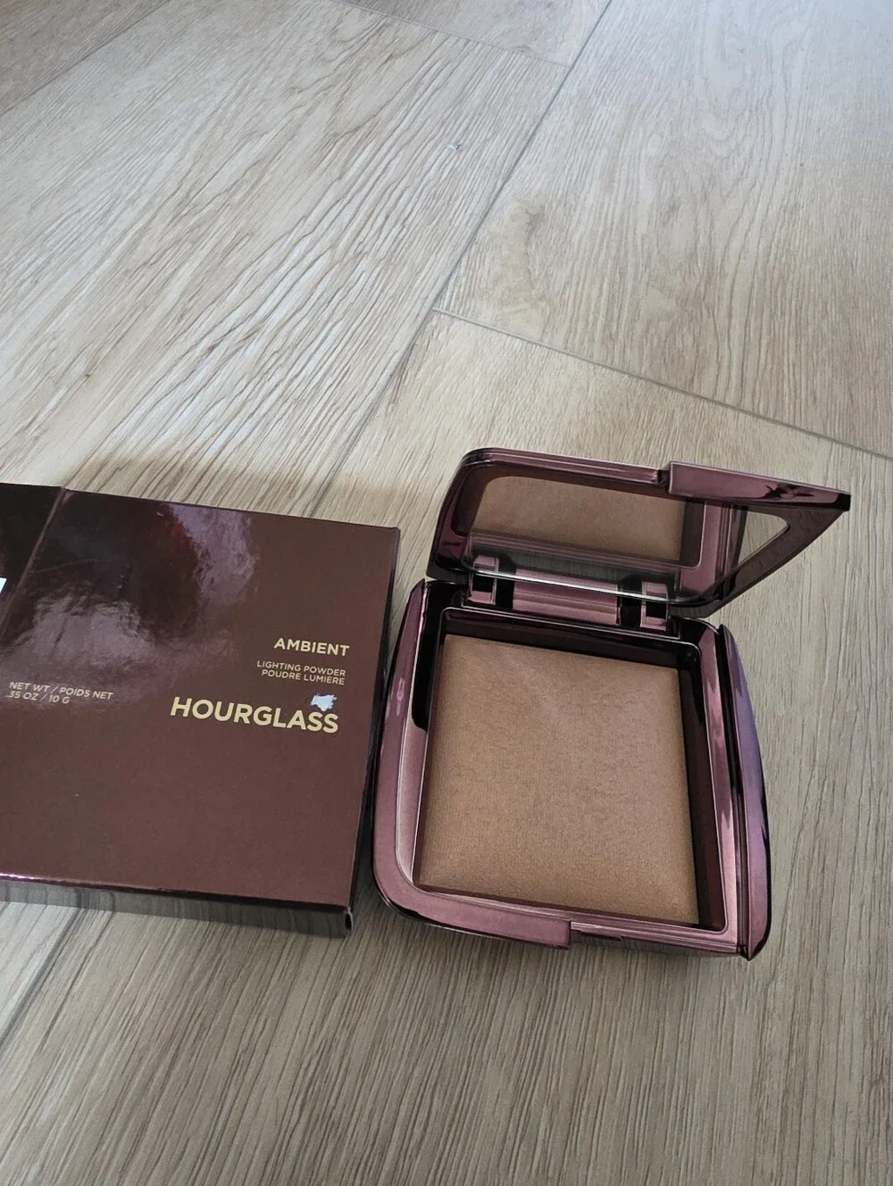 Hourglass Ambient Lighting Powder Radiant Light New Full size Golden Biege